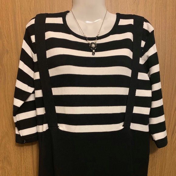 Stripe Knitted Dress with straps - Picture 2 of 4